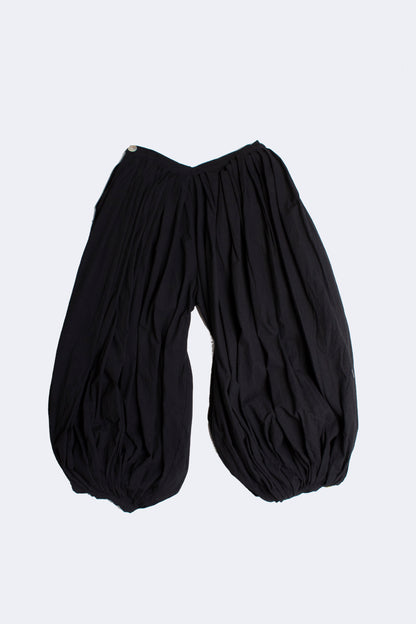 THE PANTALOON IN BLACK