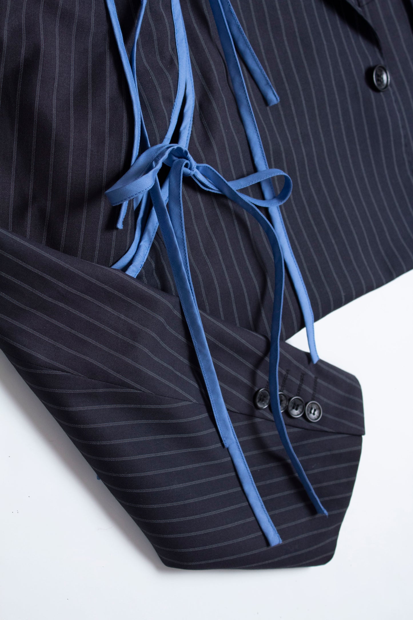 APRON IN SAPPHIRE