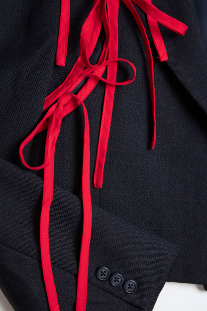 APRON IN CRIMSON